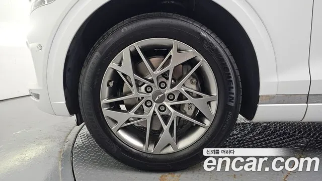 Genesis GV70 — Фото автомобиля 5