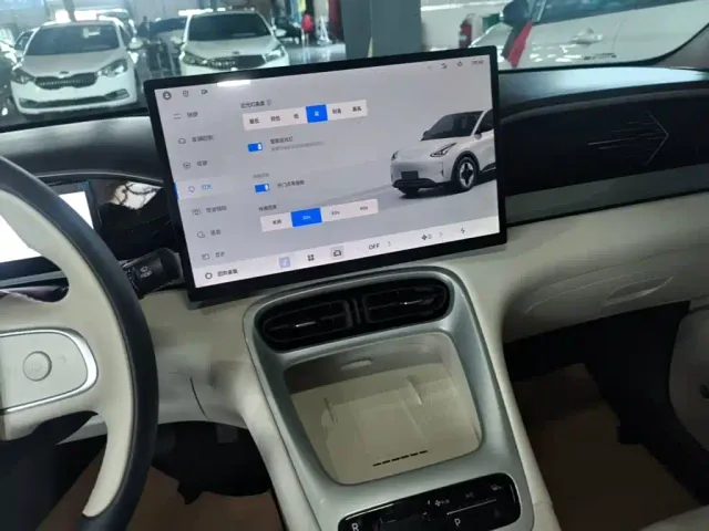 Geely Starry Wish — Фото автомобиля 8