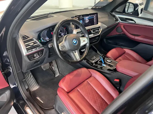 BMW iX3 — Фото автомобиля 6