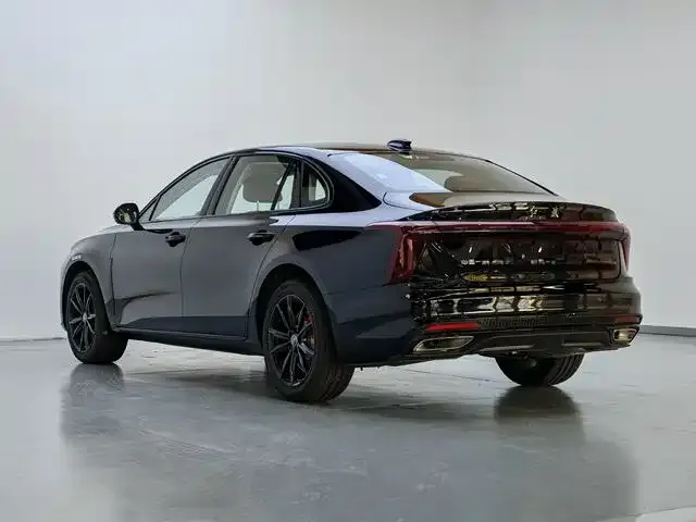 Hongqi H5 — Фото автомобиля 13