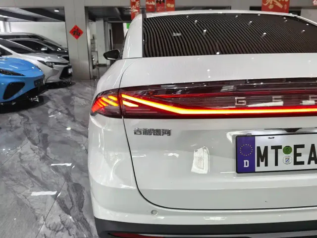 Geely Galaxy L6 — Фото автомобиля 23