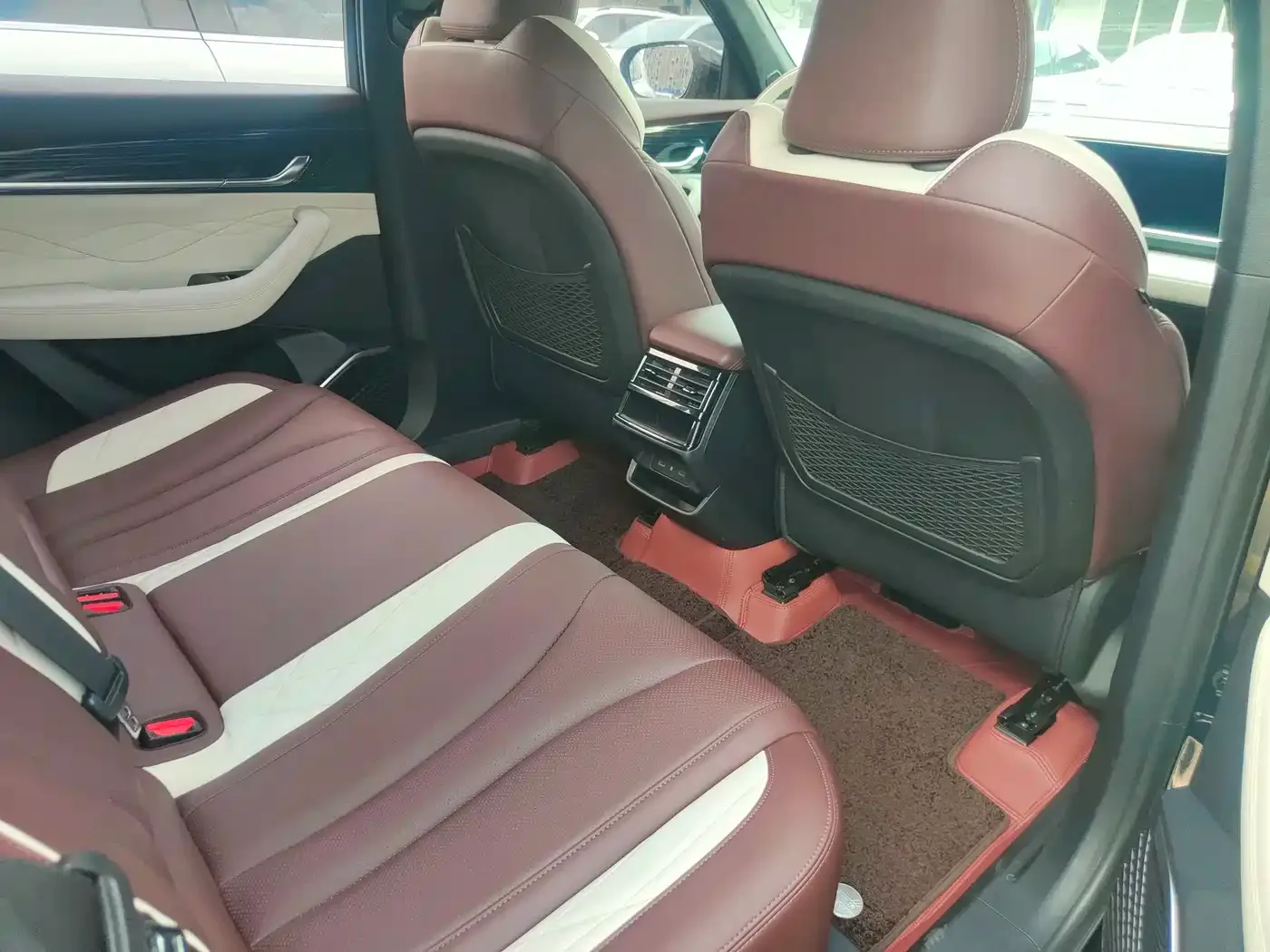 Geely Xingyue L 2021 2.0TD DCT EVO FWD Flagship — Фото автомобиля 11