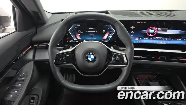 BMW 5 Series G60 — Фото автомобиля 20