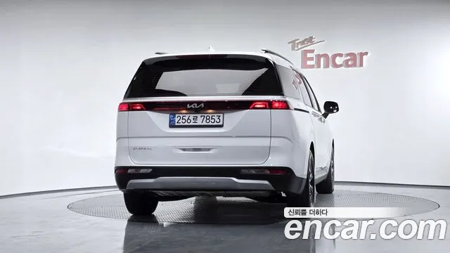 Kia Canival Carnival 4 поколение Дизель 9 мест Prestige — Фото автомобиля 4