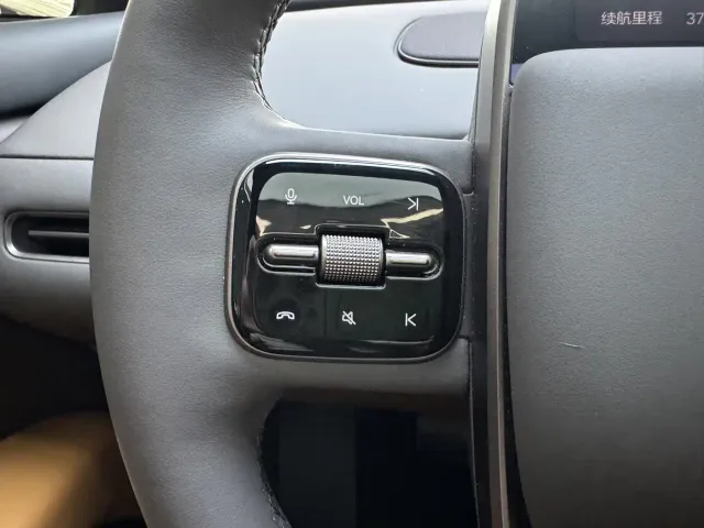 Li Auto i6 — Фото автомобиля 19