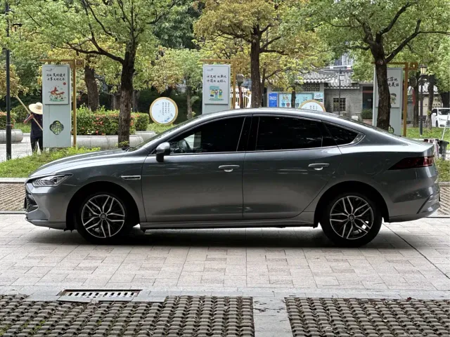 BYD Qin PLUS — Фото автомобиля 4
