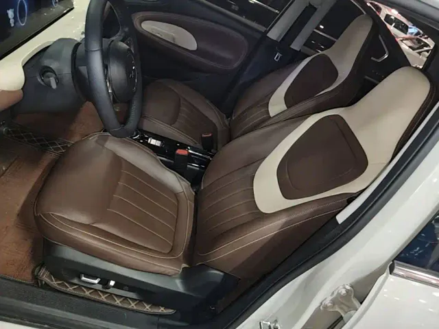 Wuling Bingo — Фото автомобиля 14