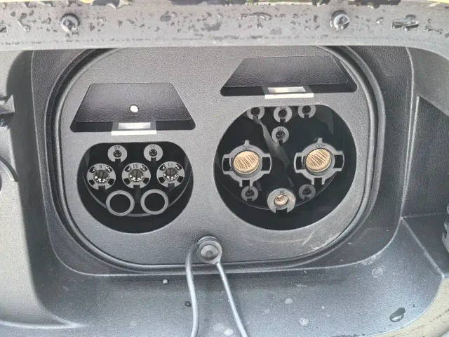 iCAR V27 — Фото автомобиля 15