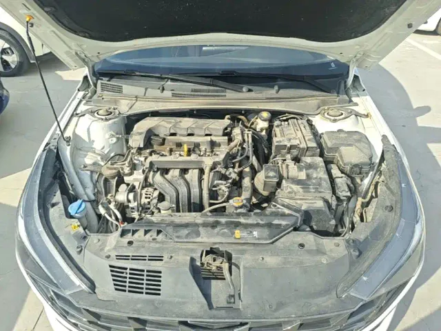 Hyundai Elantra — Фото автомобиля 19