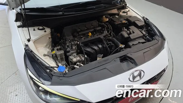 Hyundai Avante CN7 — Фото автомобиля 9