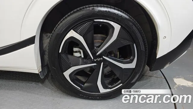 Kia EV6 — Фото автомобиля 21