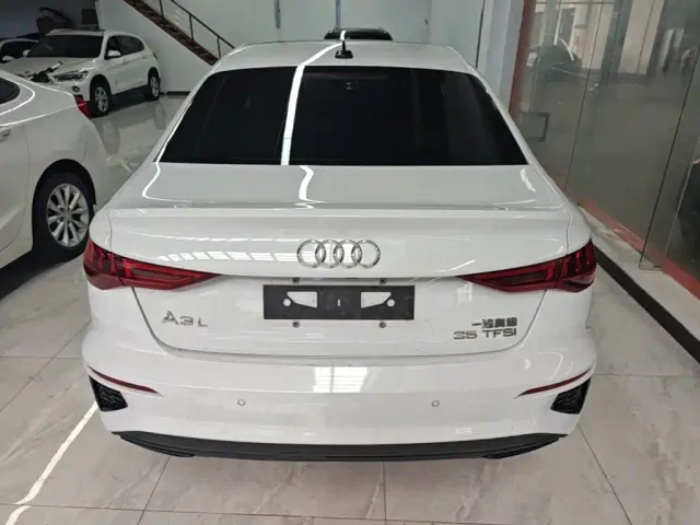 Audi A3 — Фото автомобиля 5