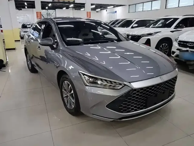 BYD Qin PLUS — Фото автомобиля 3