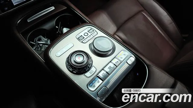 Genesis G90 Бензин 3.5 турбо AWD — Фото автомобиля 9