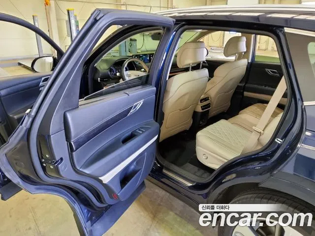 Genesis GV80 — Фото автомобиля 11