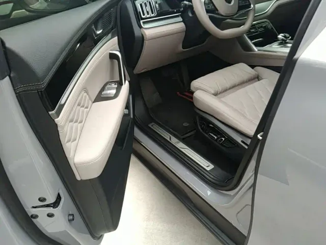 BYD Tang — Фото автомобиля 15