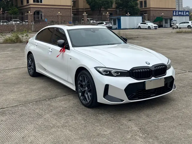 BMW 3 Series — Фото автомобиля 3