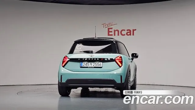 MINI Cooper 4th Gen — Фото автомобиля 4