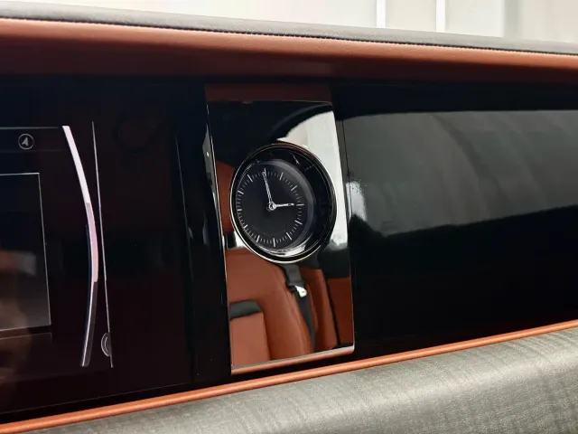 Rolls-Royce Ghost — Фото автомобиля 15