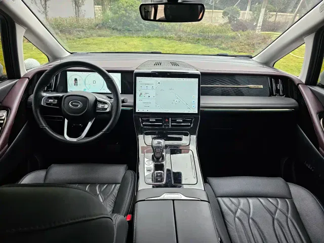 GAC Trumpchi M8 — Фото автомобиля 7