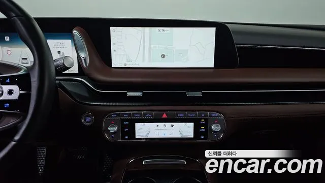 Genesis G90 Бензин 3.5 турбо AWD — Фото автомобиля 12
