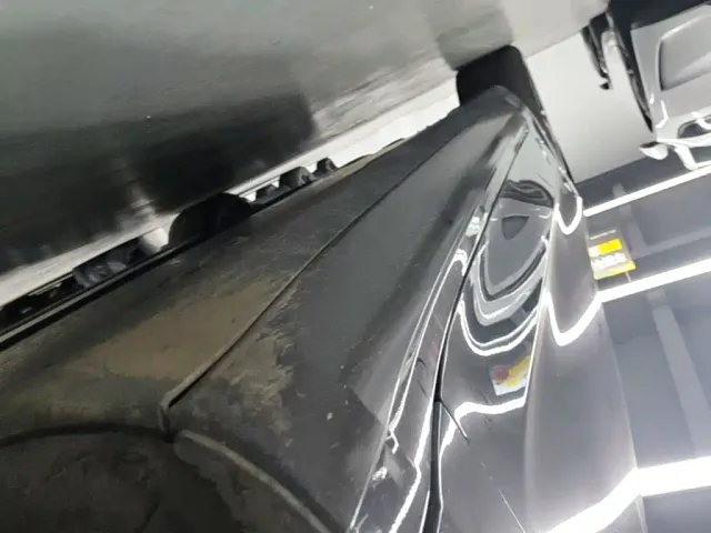 Tesla Model 3 — Фото автомобиля 20
