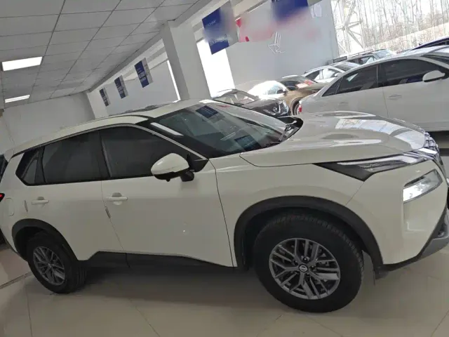 Nissan X-Trail — Фото автомобиля 22