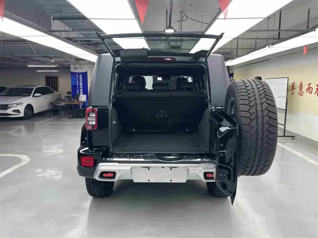 BAIC BJ40 — Фото автомобиля 12