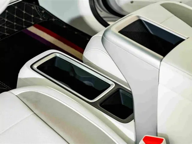 iCAR V23 — Фото автомобиля 12