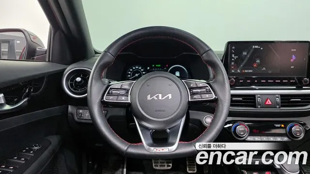 Kia K3 Новый K3 2 поколение 1.6 Turbo GT 5 дверей — Фото автомобиля 13