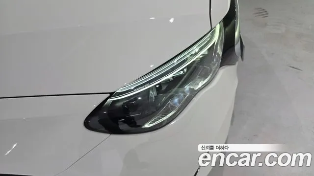 Mercedes-Benz E-Class W214 — Фото автомобиля 11