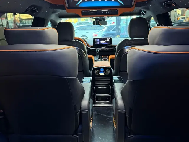 Toyota Granvia — Фото автомобиля 7