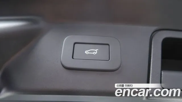 Land Rover Range Rover Velar Range Rover Velar 3.0 P400 Dynamic HSE — Фото автомобиля 13