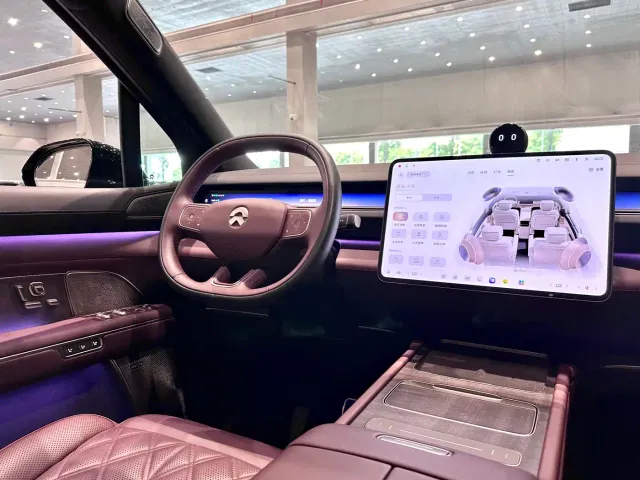 Nio ES8 — Фото автомобиля 19