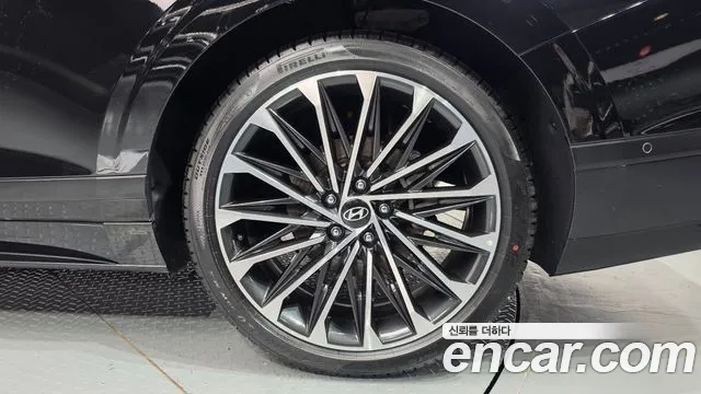 Hyundai Grandeur GN7 — Фото автомобиля 5