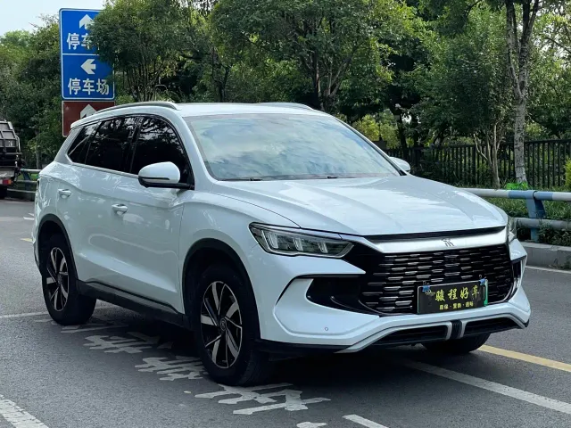 BYD Song Pro — Фото автомобиля 3