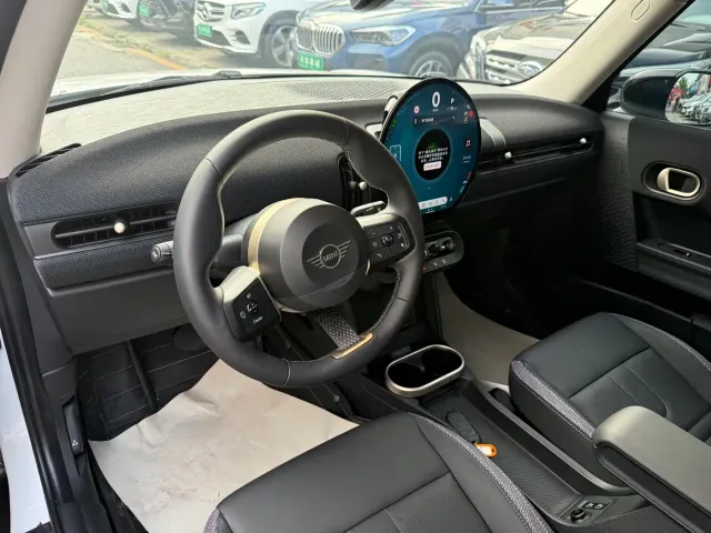 MINI Hatch — Фото автомобиля 11
