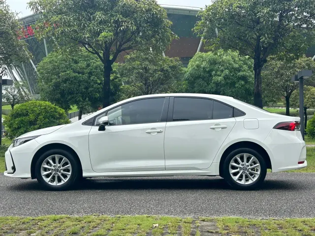 Toyota Corolla — Фото автомобиля 7
