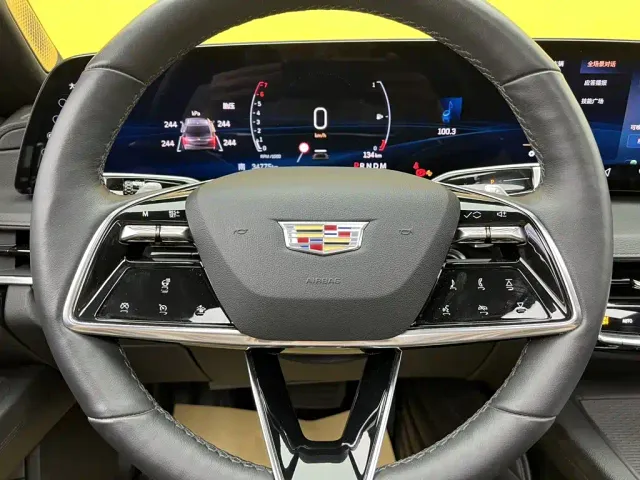 Cadillac CT6 — Фото автомобиля 17