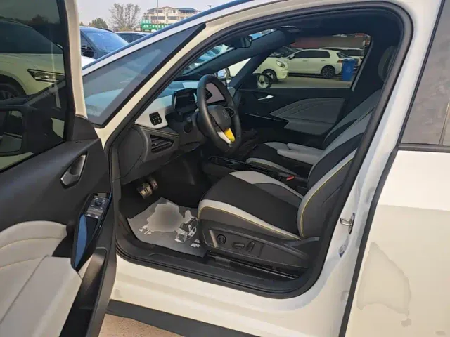 Volkswagen ID.3 — Фото автомобиля 15