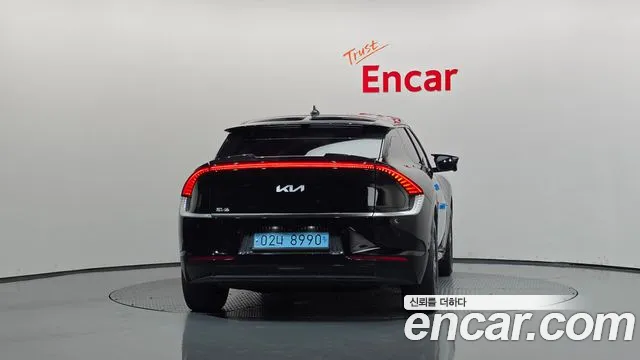 Kia EV6 — Фото автомобиля 4