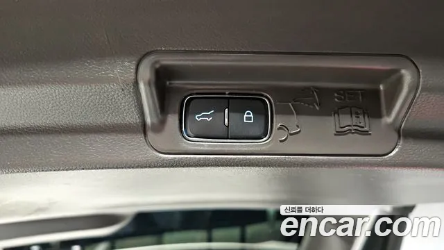 Ford Explorer Explorer 6 поколение 3.0 Platinum 4WD — Фото автомобиля 20