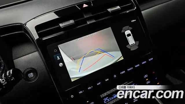 Hyundai Tucson Tucson (NX4) Бензин 1.6 турбо 2WD — Фото автомобиля 16