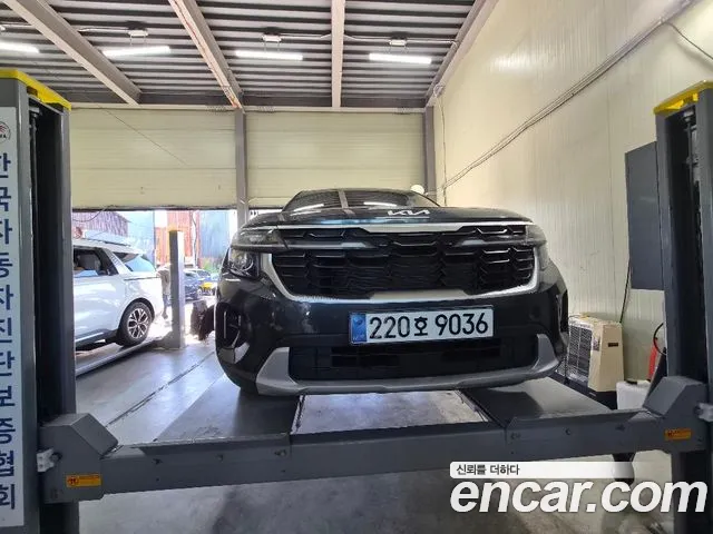 Фотография автомобиля — Kia Seltos New