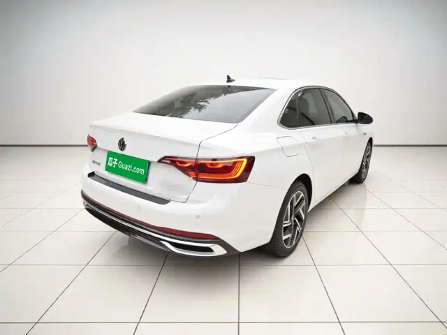 Volkswagen Sagitar — Фото автомобиля 4