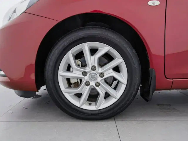 Nissan Tiida — Фото автомобиля 17
