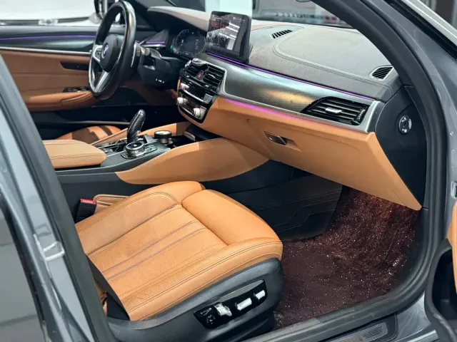 BMW 5 Series — Фото автомобиля 6