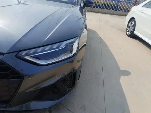 Audi A4L — Фото автомобиля 23
