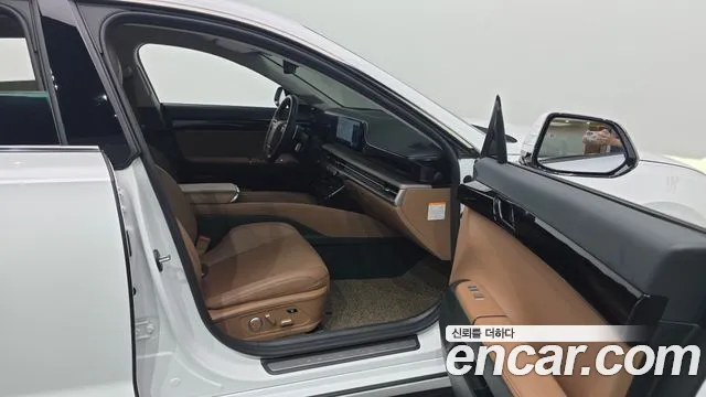 Hyundai Grandeur GN7 — Фото автомобиля 16
