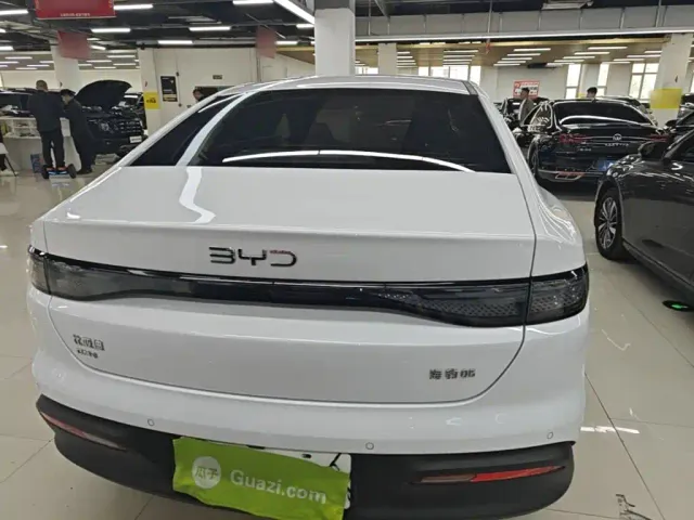 BYD Seal 05 DM-i — Фото автомобиля 5